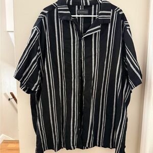 No Boundaries Black and White Striped Casual Button Down Shirt